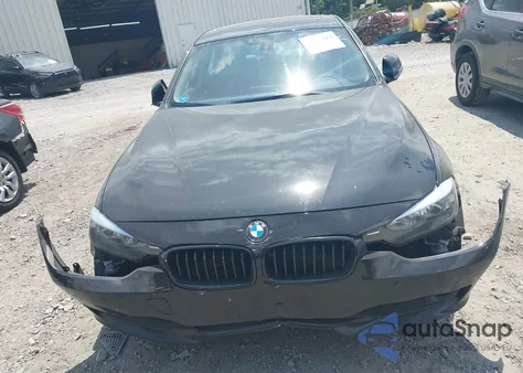 2015 BMW 320 z USA, uszkodzony, nr VIN WBA3B1G58FNT07651